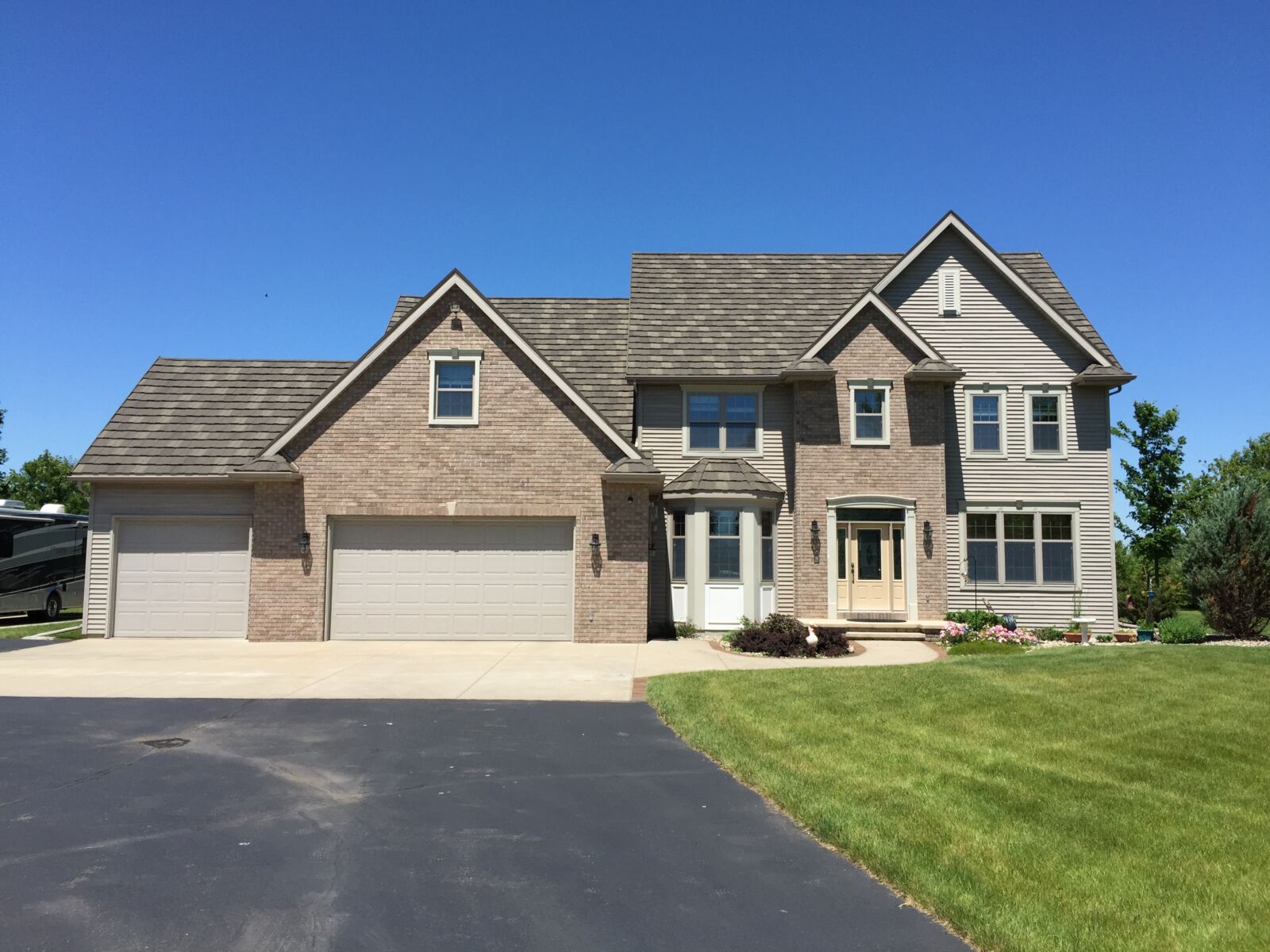 Metal roof installed by Security-Luebke
